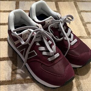New Balance 574 Classic- burgundy